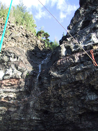 Foto Höhlen in der Steilküste - 