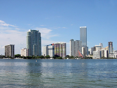 Blick vom Wasser auf Miami Fotos